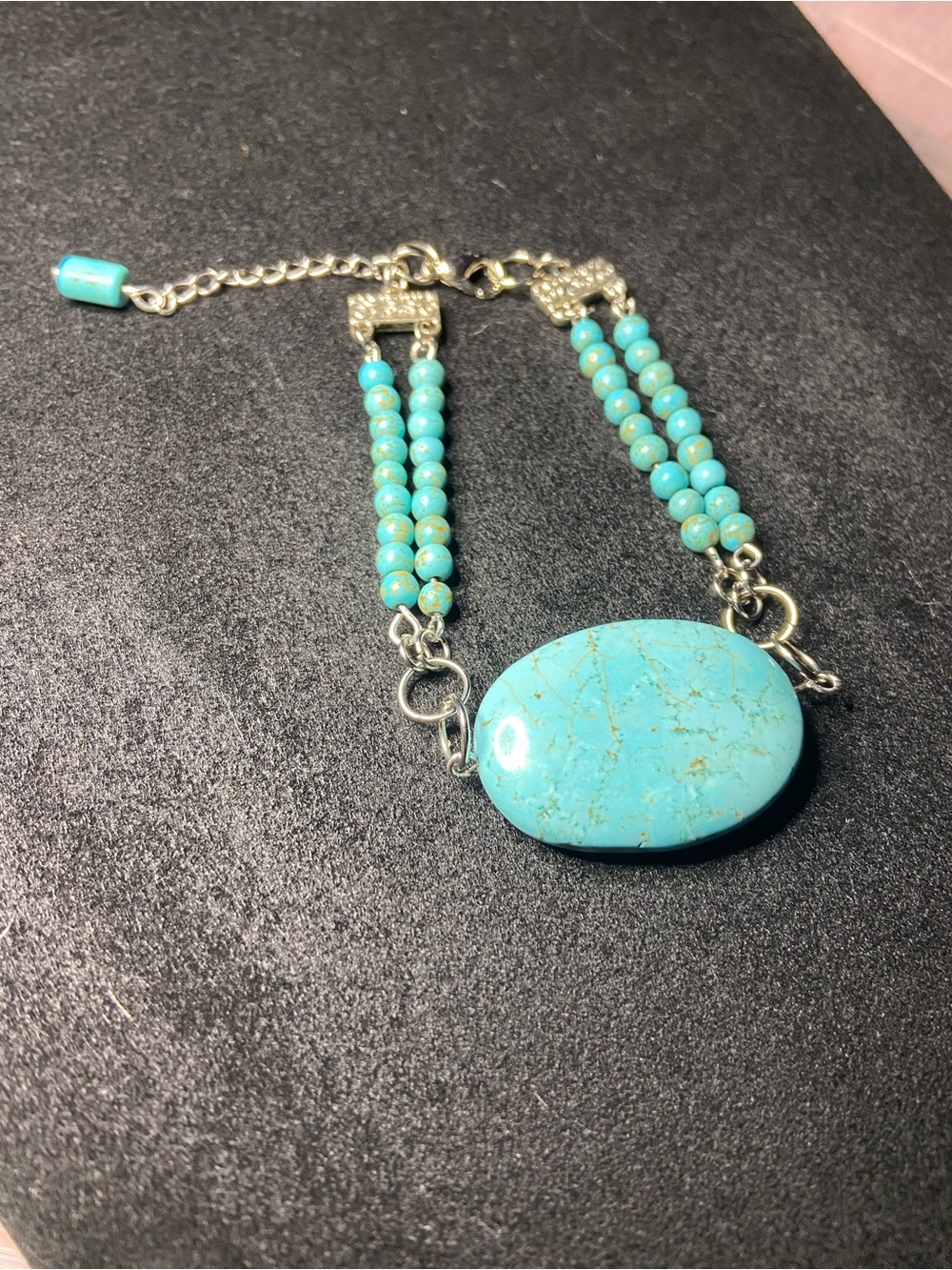 Turquoise Beaded Bracelet with Oval Stone Accent